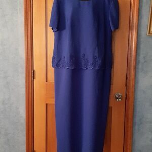 R&M Richard  evening gown with rhinestone and embellish design  Size 22W